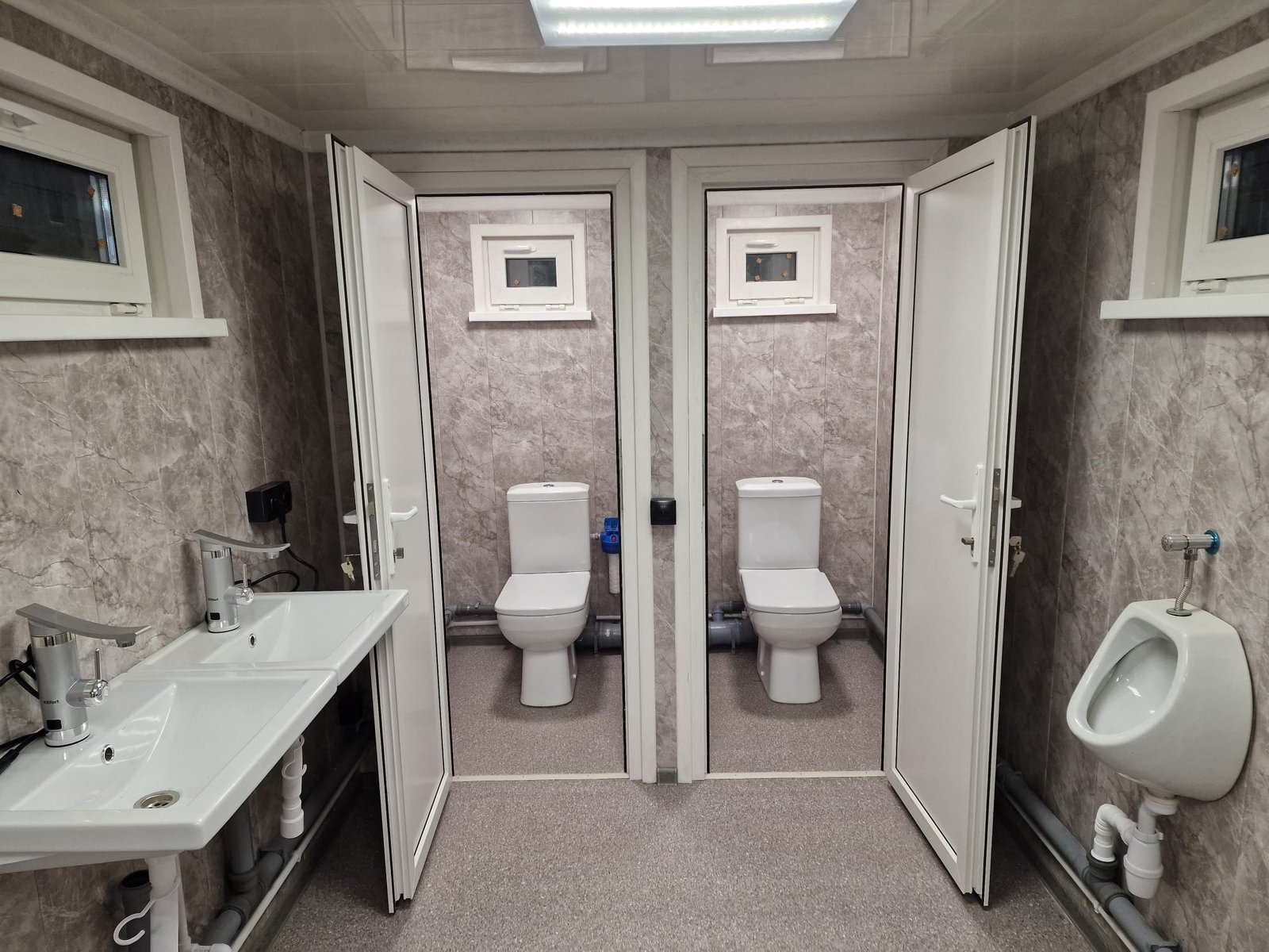 Sanitarinis kombi konteineris